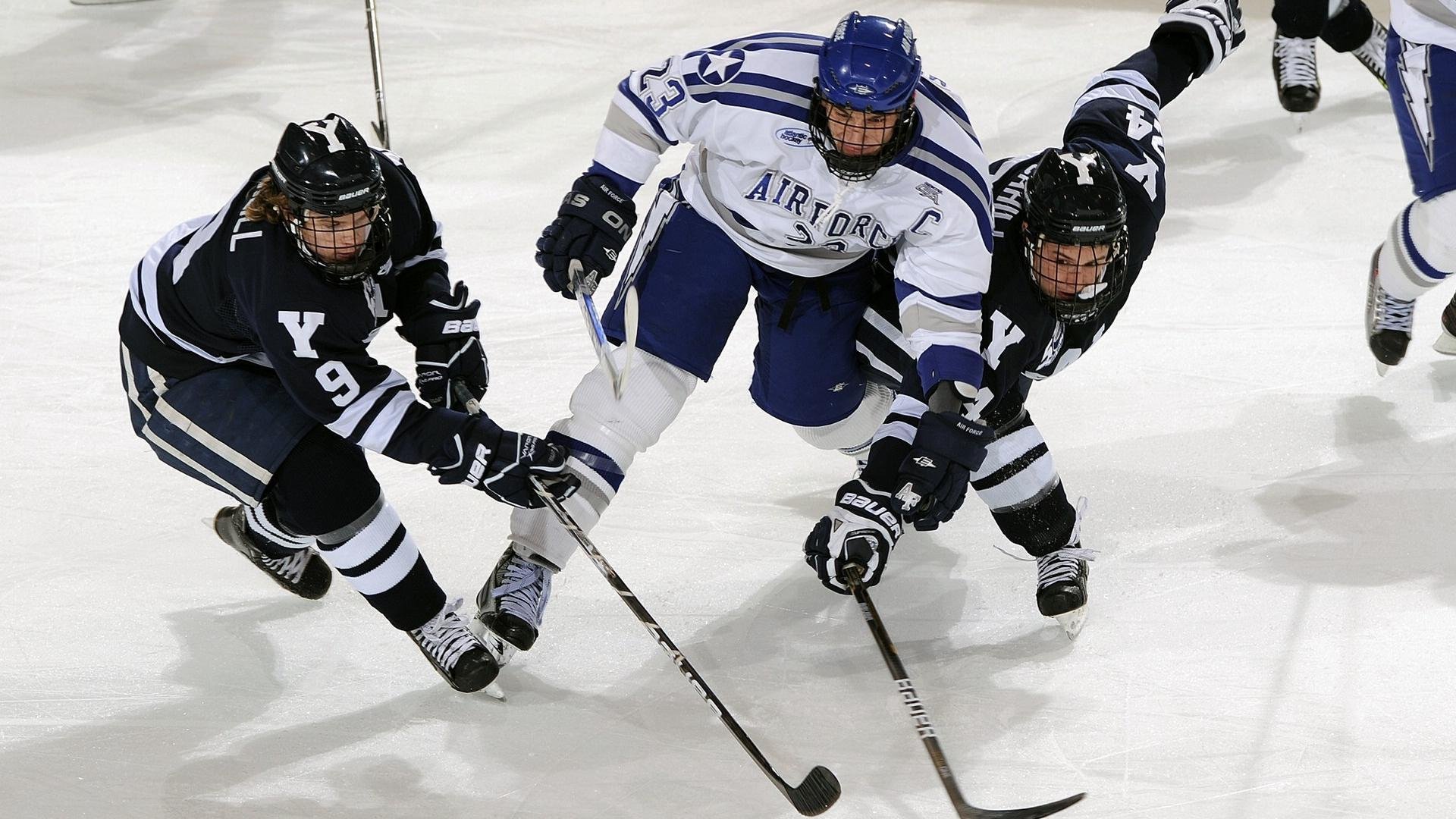 乒超联赛最新形势：莱比锡高居榜首，利雅得新月强势追赶，冠军归属成迷